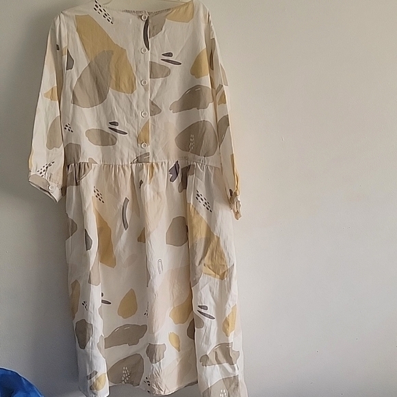 New Tradlands Nova Dress Caroline Print Cotton but looks Linen - Picture 4 of 9